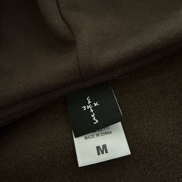 CACTUS JACK TRAVIS SCOTT REVERSE DOG ZIP UP HOODIE. WORN ONCE - Picture 3 of 6